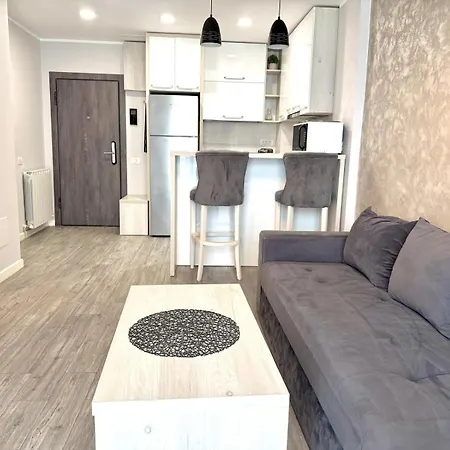 Almiro 11 * Năvodari